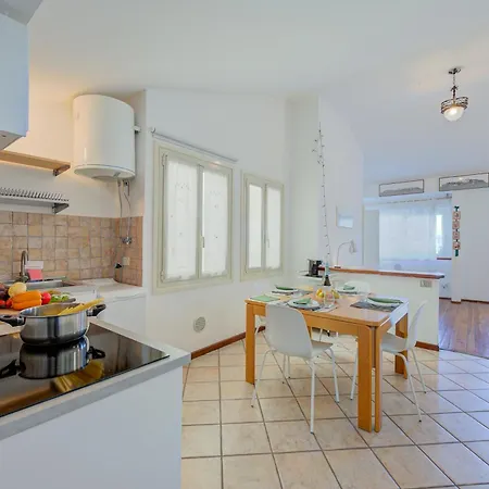 Apartman Rooftop On View - Happy *