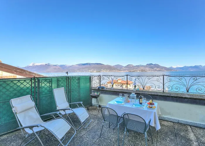 Rooftop On View - Happy Apartment Stresa